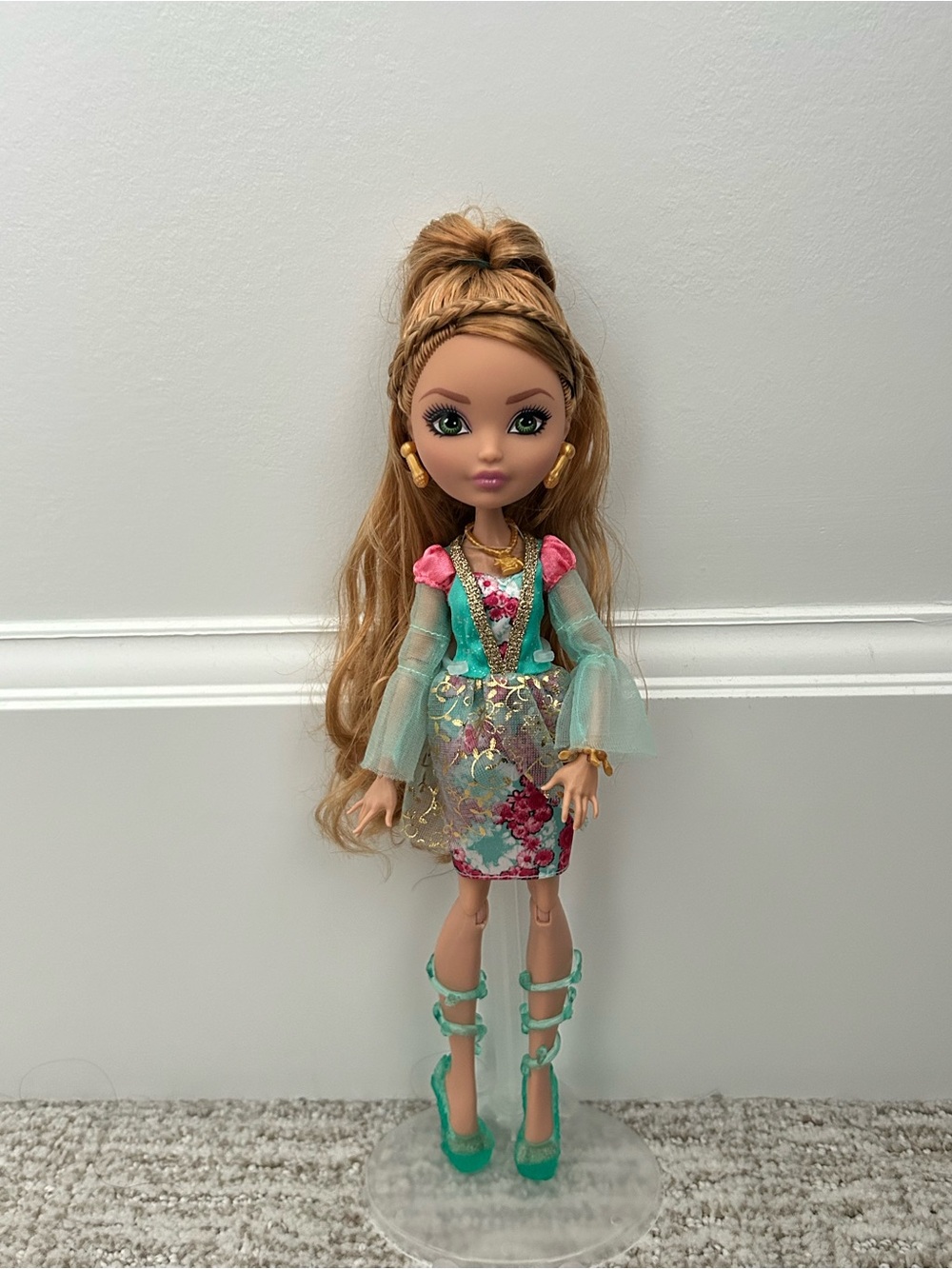 Ever after high doll